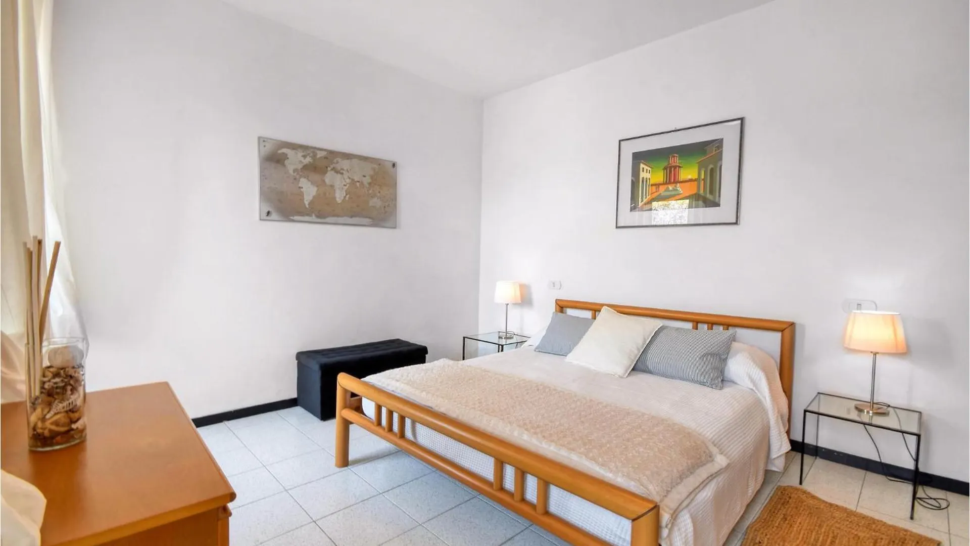 3 Bedroom Beautiful Home In Rapallo 0*,
