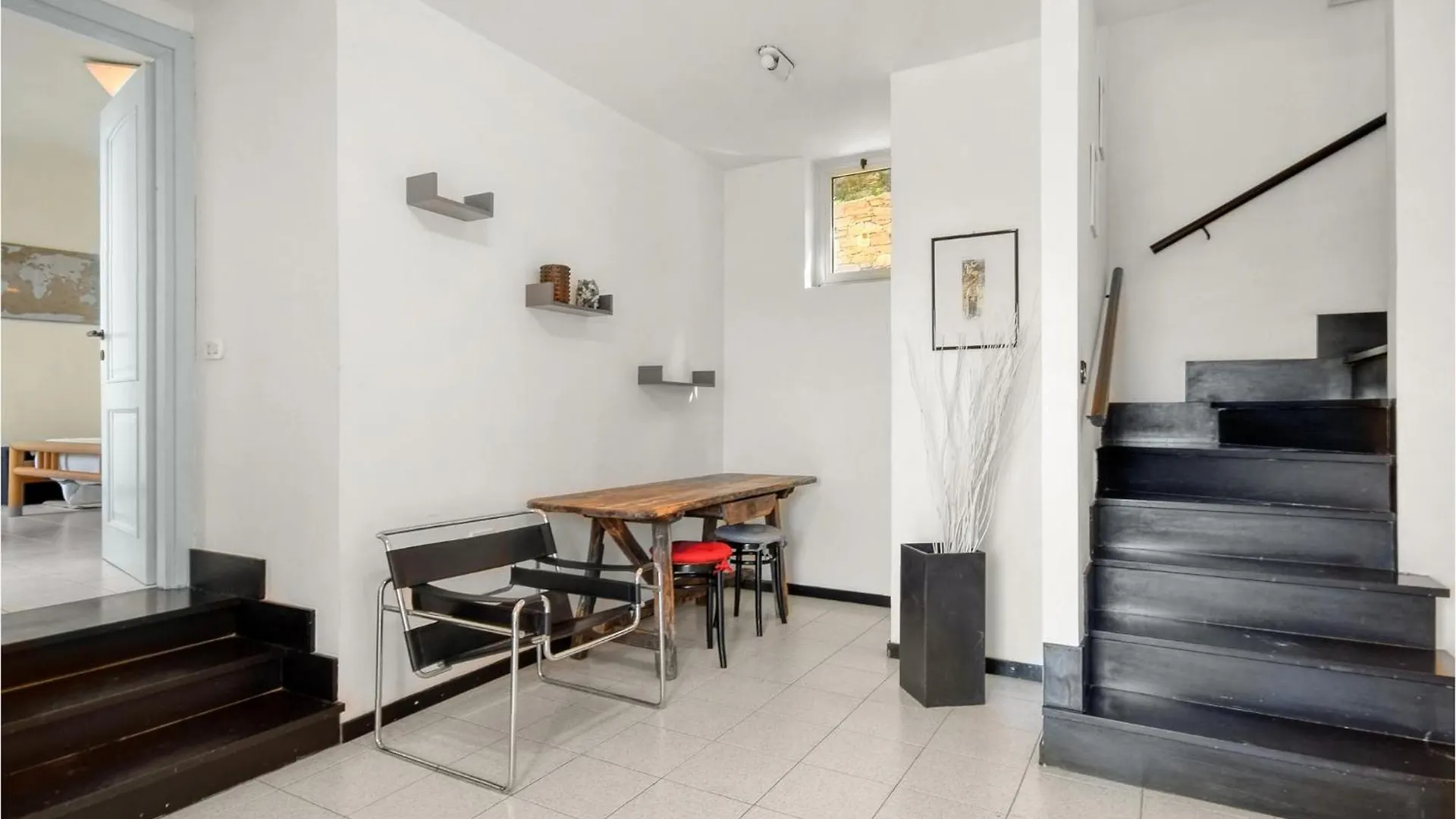 3 Bedroom Beautiful Home In Rapallo 0*,  Italy