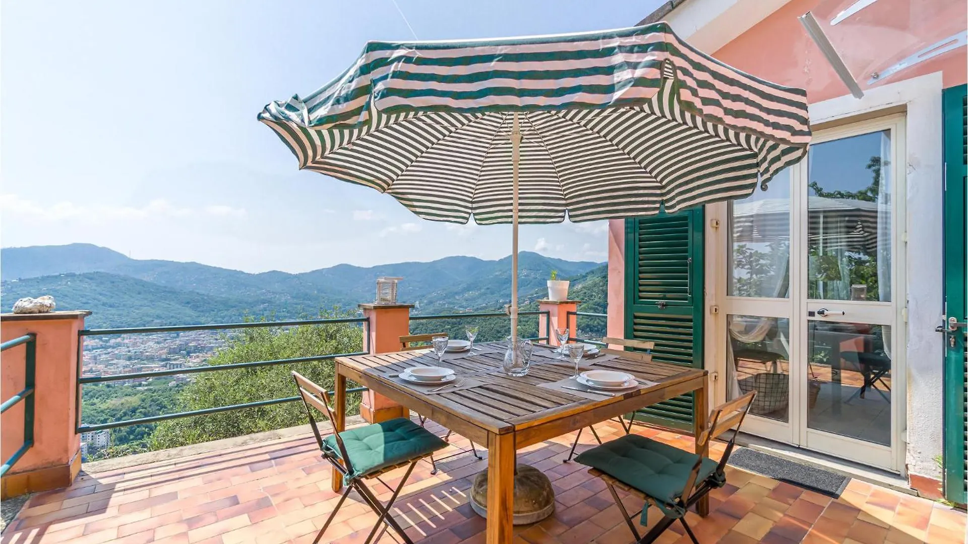 3 Bedroom Beautiful Home In Rapallo 0*,  Italy