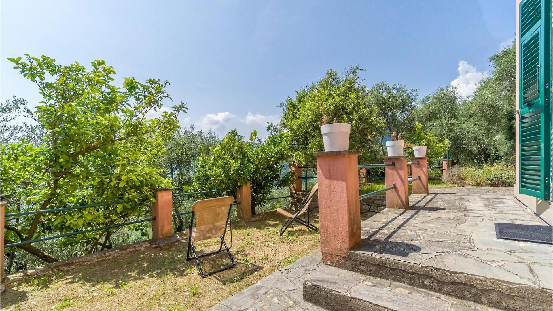 3 Bedroom Beautiful Home In Rapallo Italy