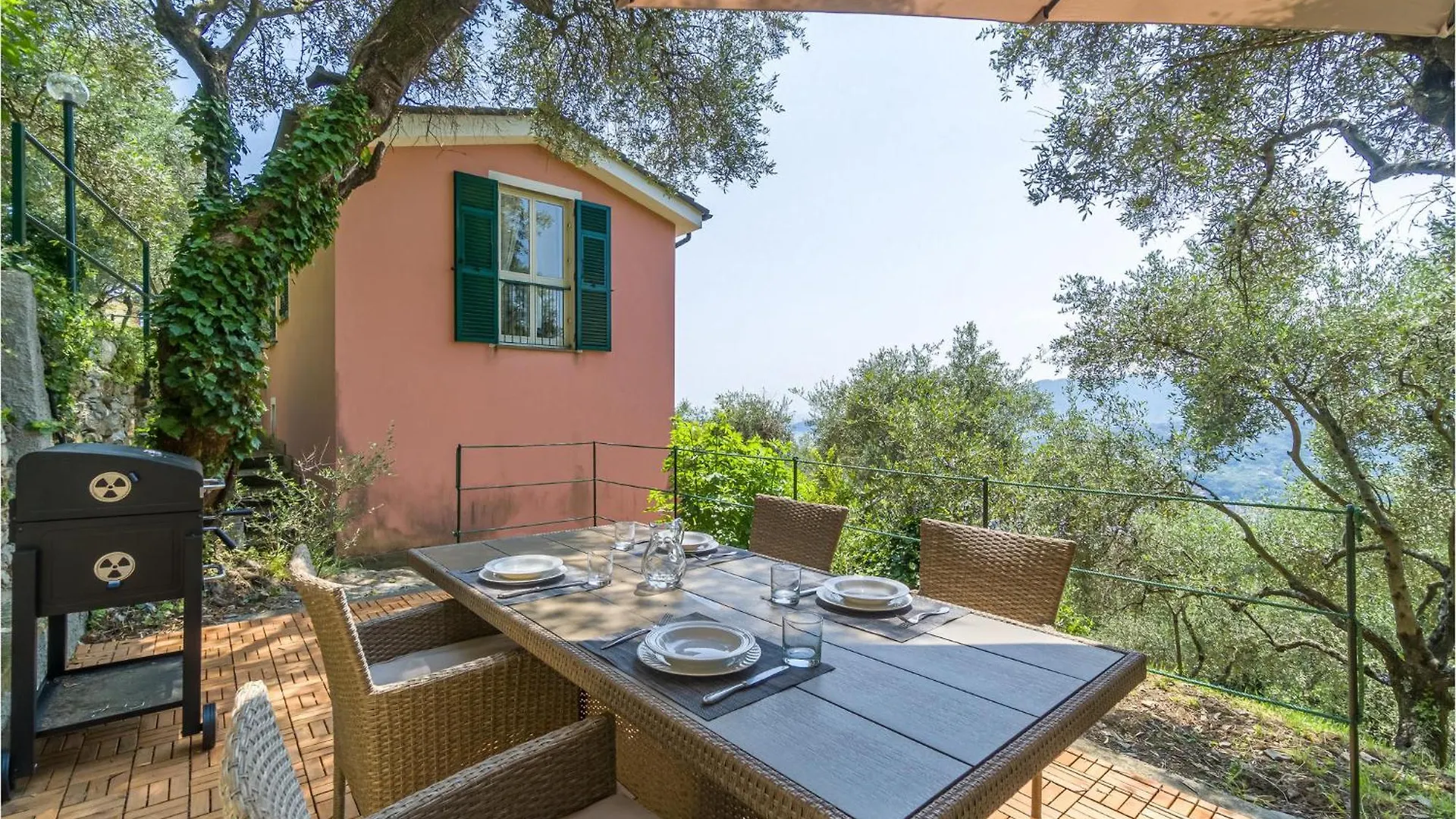 3 Bedroom Beautiful Home In Rapallo Holiday home
