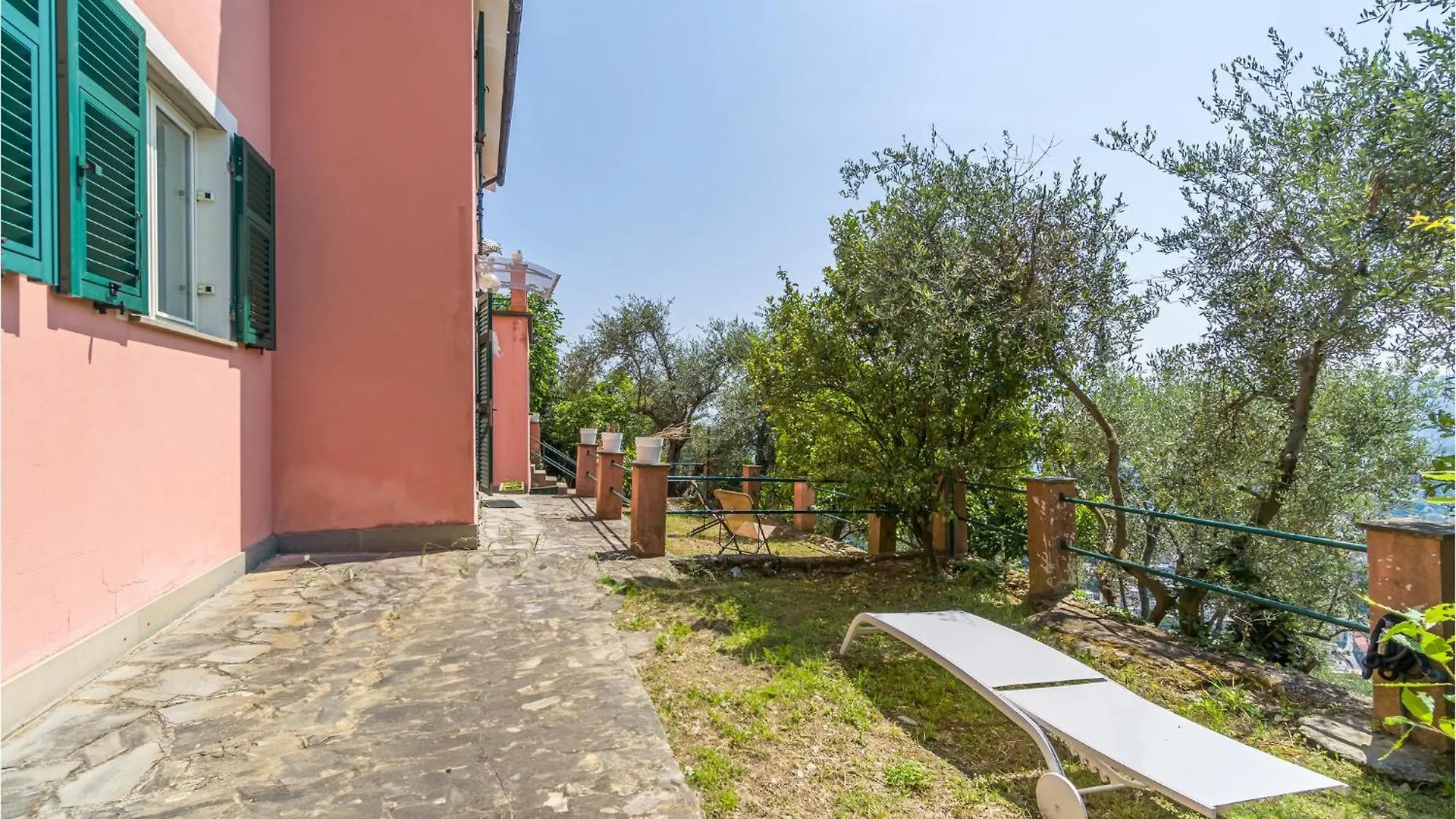 Holiday home 3 Bedroom Beautiful Home In Rapallo